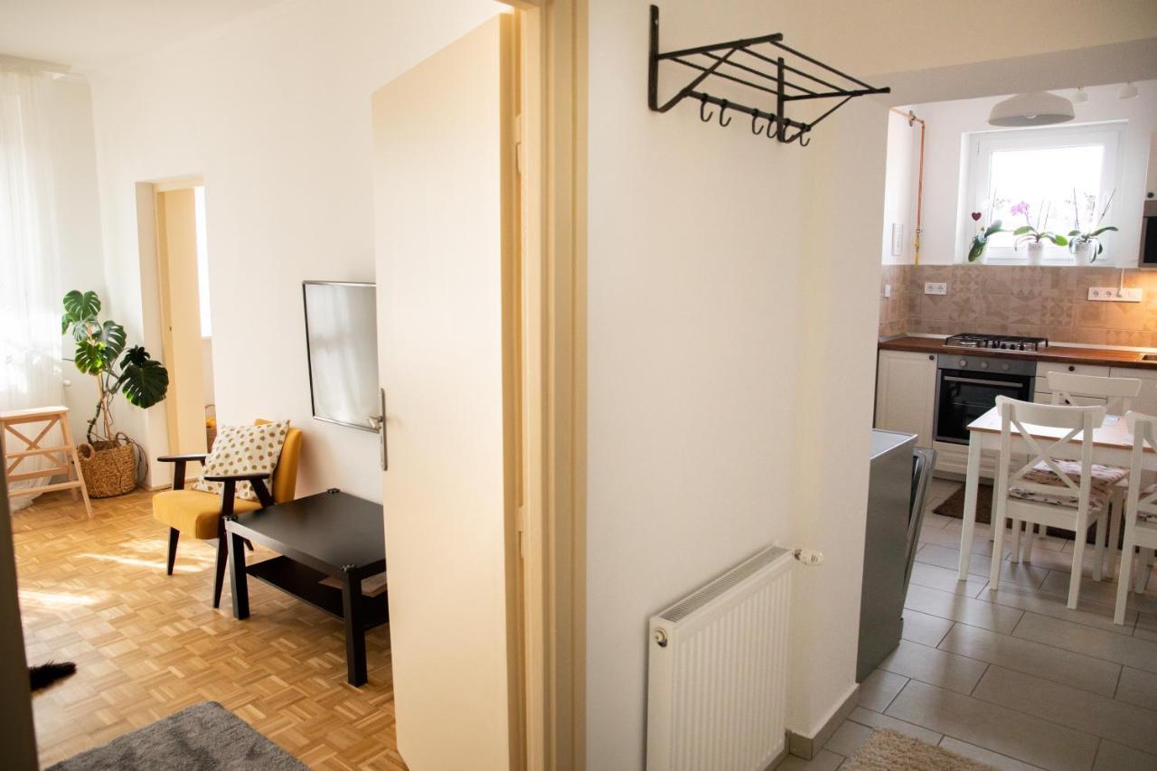 Firpo Apartman Егер Екстериор снимка
