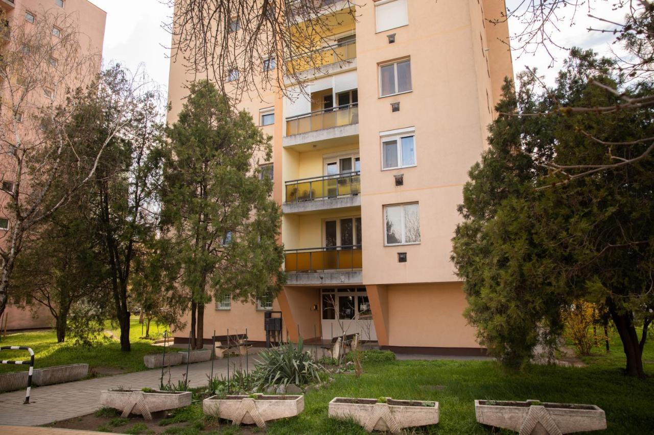 Firpo Apartman Егер Екстериор снимка