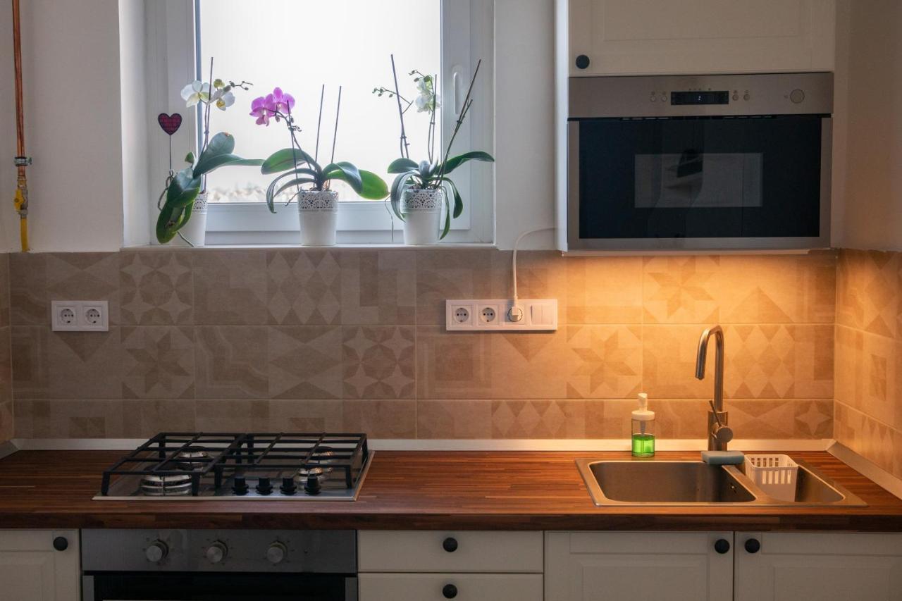 Firpo Apartman Егер Екстериор снимка
