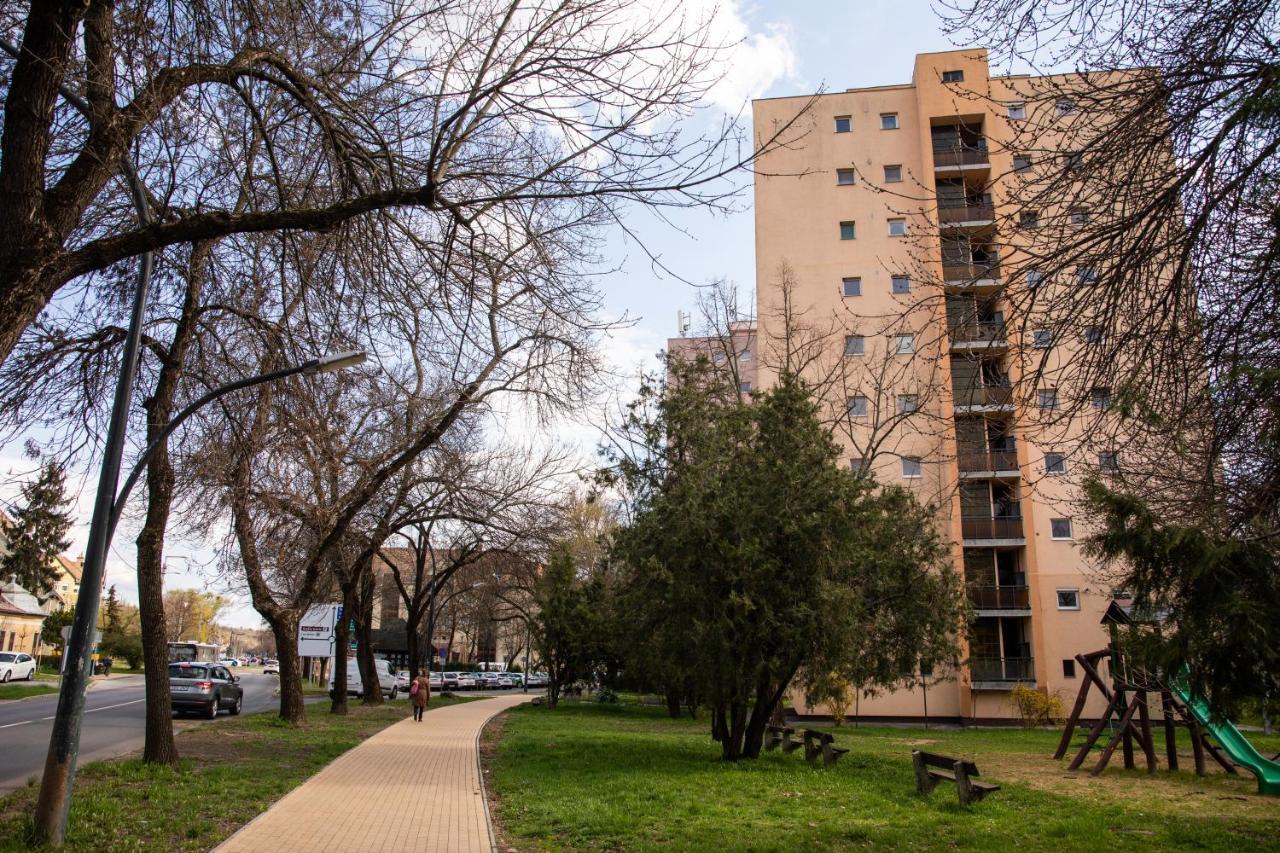 Firpo Apartman Егер Екстериор снимка
